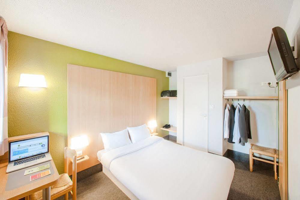 B&B Hotel Alencon Nord Zewnętrze zdjęcie